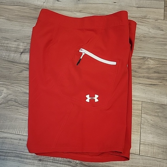 Under Armour UA Tide Chaser Board shorts‎ Mens Size 34 Red Swim Trunks Loose NWT - Picture 1 of 10